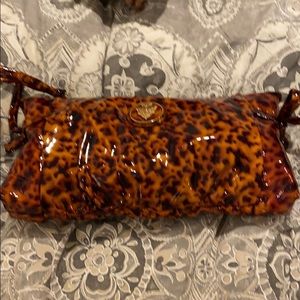 Gucci tortoise patent leather clutch